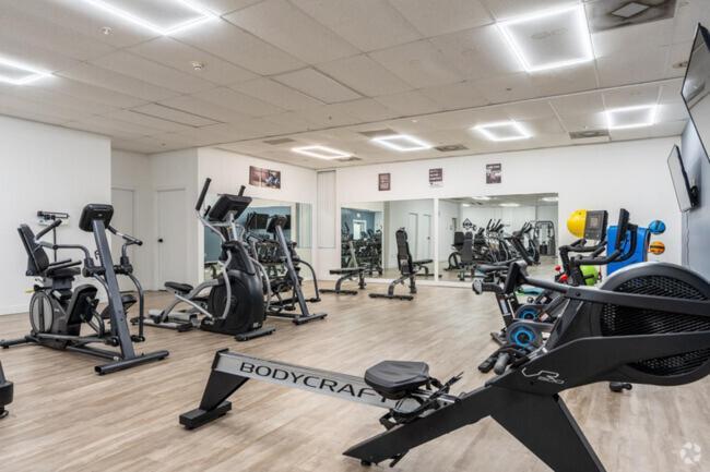 Apartment Legacy At Imperial Village 704 I 1 Bed 1 Bath *